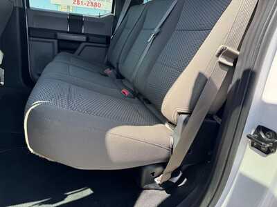 2017 Ford F150 Crew Cab, $14499. Photo 9