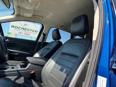 2019 Ford Escape, $9399. Photo 7