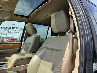 2010 Lincoln Navigator L, $8699. Photo 7