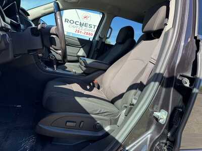 2017 Chevrolet Traverse, $10999. Photo 5