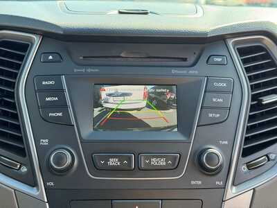 2014 Hyundai Santa Fe, $8999. Photo 4