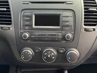 2014 Kia Forte, $7449. Photo 3