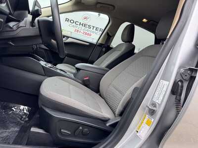 2020 Ford Escape, $14349. Photo 5