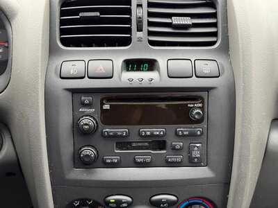 2003 Hyundai Santa Fe, $4999. Photo 3
