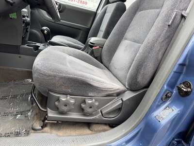 2003 Hyundai Santa Fe, $4999. Photo 5