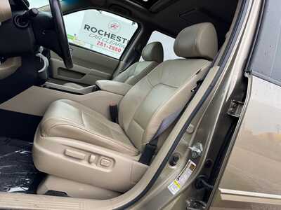 2011 Honda Pilot, $11999. Photo 4