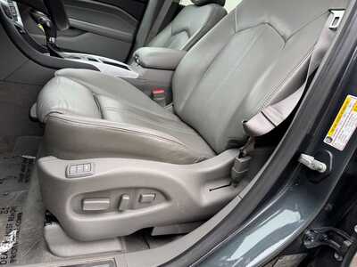 2012 Cadillac SRX, $10999. Photo 4