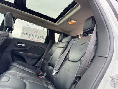 2015 Jeep Cherokee, $11599. Photo 11