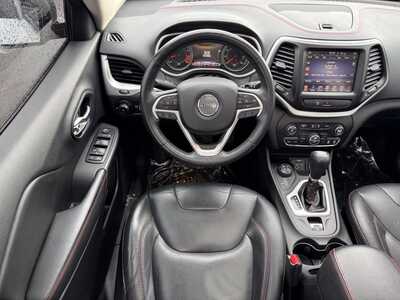 2015 Jeep Cherokee, $11599. Photo 12