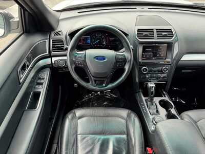2016 Ford Explorer, $9899. Photo 11