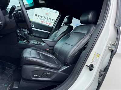 2016 Ford Explorer, $9899. Photo 5