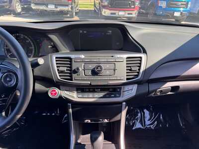 2014 Honda Accord, $10999. Photo 2