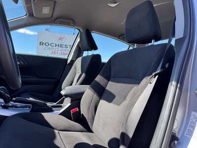 2014 Honda Accord, $10999. Photo 7