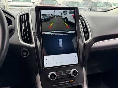 2022 Ford Edge, $17199. Photo 4