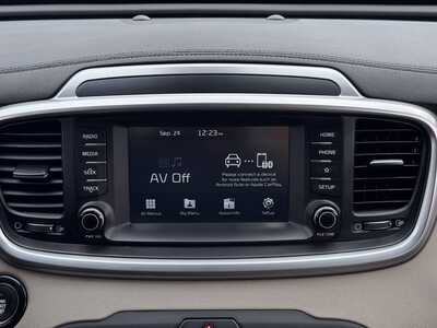 2020 Kia Sorento, $12499. Photo 12