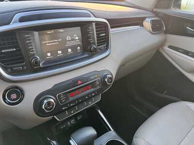 2020 Kia Sorento, $12499. Photo 6