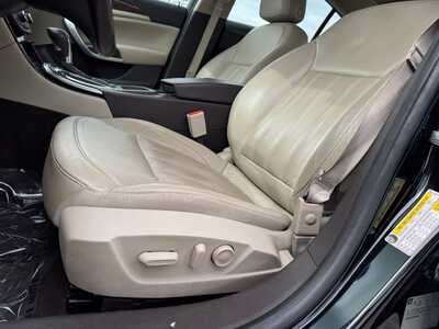 2012 Buick Regal, $7999. Photo 5