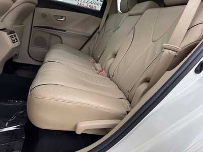 2011 Toyota Venza, $10599. Photo 10