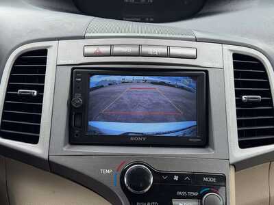 2011 Toyota Venza, $10599. Photo 4