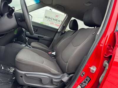 2013 Kia Soul, $6699. Photo 4