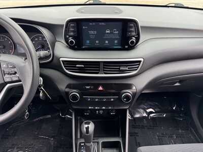 2019 Hyundai Tucson, $10649. Photo 2