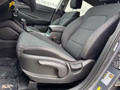 2019 Hyundai Tucson, $10649. Photo 5