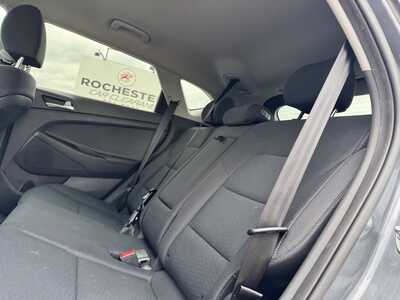 2019 Hyundai Tucson, $10649. Photo 9
