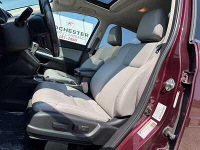 2015 Honda CR-V, $10598. Photo 5