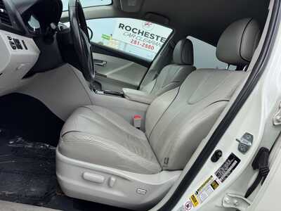 2009 Toyota Venza, $8299. Photo 5