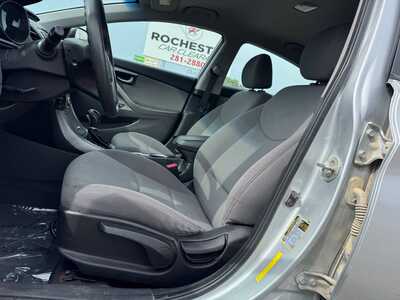 2014 Hyundai Elantra, $9599. Photo 5