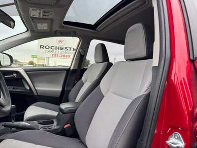 2015 Toyota RAV4, $12800. Photo 7