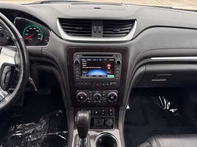 2016 Chevrolet Traverse, $10999. Photo 2