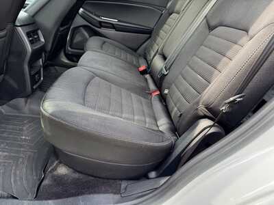 2016 Ford Edge, $12640. Photo 10