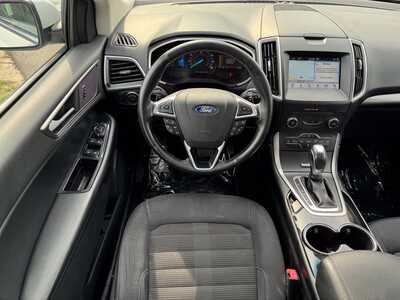 2016 Ford Edge, $12640. Photo 12