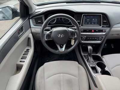 2018 Hyundai Sonata, $9599. Photo 11