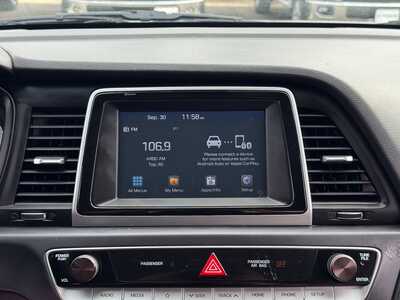 2018 Hyundai Sonata, $9599. Photo 3