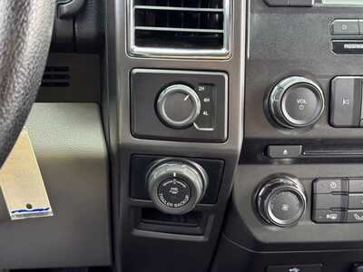 2016 Ford F150 Crew Cab, $10999. Photo 11