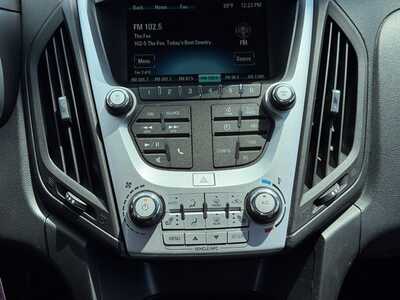 2017 Chevrolet Equinox, $7598. Photo 12