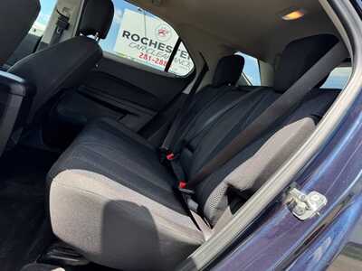 2017 Chevrolet Equinox, $7598. Photo 7