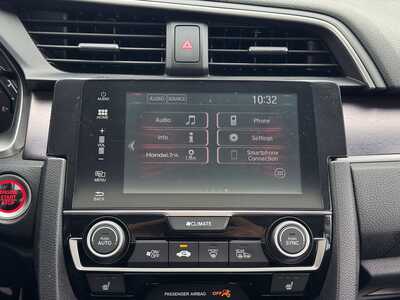 2018 Honda Civic, $9999. Photo 3