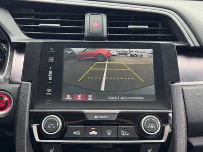 2018 Honda Civic, $9999. Photo 4