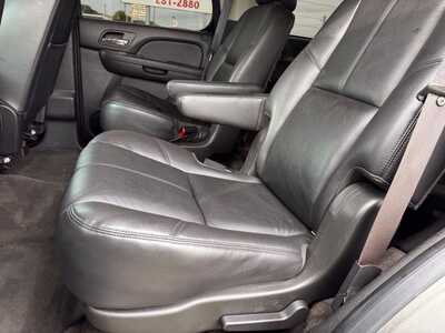 2012 Chevrolet Tahoe, $8999. Photo 9