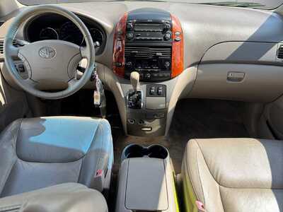 2010 Toyota Sienna, $7740. Photo 12