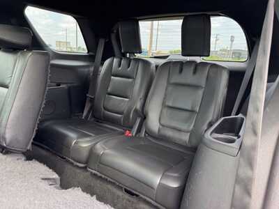 2015 Ford Explorer, $10499. Photo 12