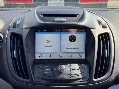 2016 Ford Escape, $7599. Photo 3
