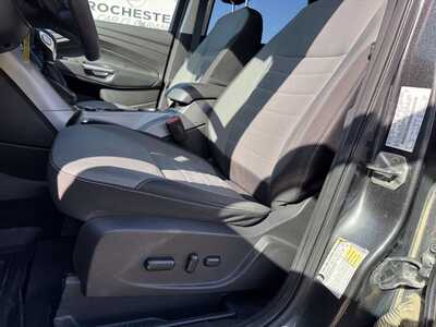2016 Ford Escape, $7599. Photo 6