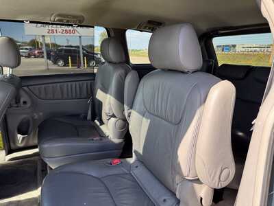 2006 Toyota Sienna, $4899. Photo 10