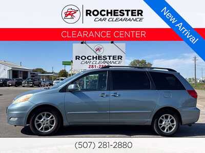 2006 Toyota Sienna, $4899. Photo 1