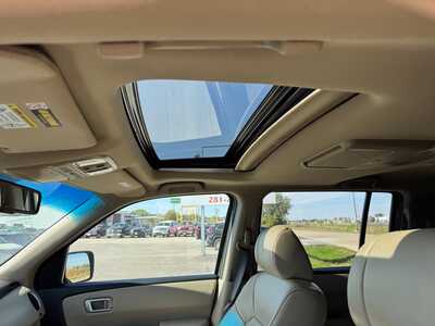 2011 Honda Pilot, $11999. Photo 7