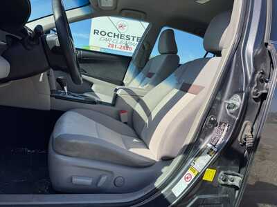 2012 Toyota Camry, $5999. Photo 4